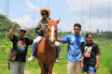 Destinasi Baru Desa Ngoro-oro Patuk Gunungkidul Kini di Kunjungi Wisatawan Berkuda  Menjadi Viral 