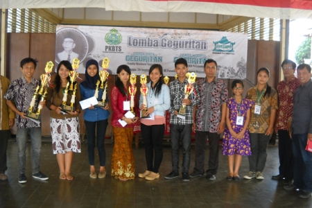 Peraih lomba Lomba Geguritan Tingkat DIY