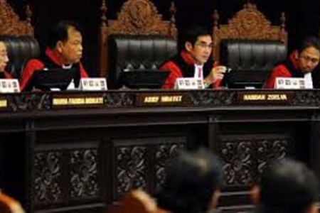Keputusan Mahkamah Konstitusi  Final "Jokowi-JK Di Kukuhan Sebagai Pemenang Pilpres 2014