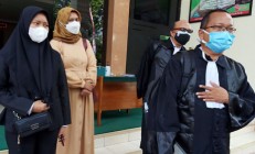 Sidang Ke 4 Kasus YIS Advokad Dalam…