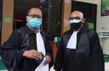 Kasus Nilai Ijazah SD YIS Terdakwa…