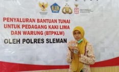 Kapolres Sleman Salurkan Bantuan…
