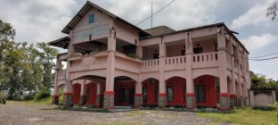 Gedung Wisma Sermo Kokap Kulon…