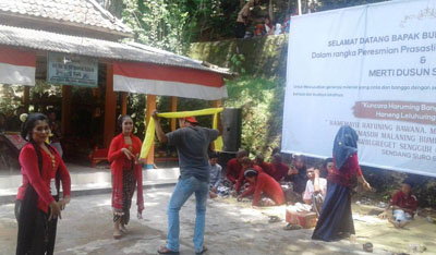 Warga Saradan Dlingo Bersih Dusun Di Hibur Tayuban dan Ngibing 