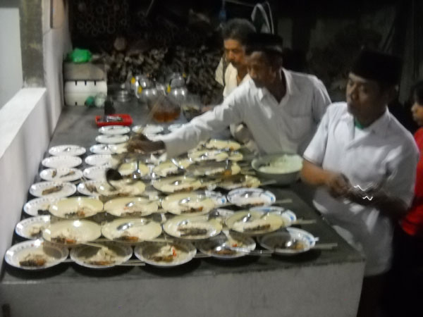 Siarkan Agama Islam "Tiap Ramadan  Buka Bersama Dengan Menu Takjil  Bubur 