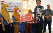 WAKIL BUPATI SLEMAN SERAHKAN BLT…