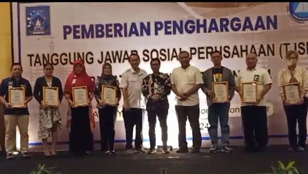 Wabup Sleman Berikan Apresiasi Kepada 74 Perusahaan 