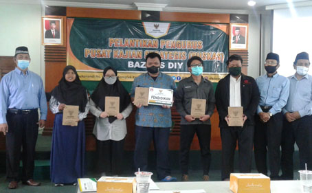 BAZNAS DIY Berikan Beasiswa Pendidikan Bagi Anak Miskin Berprestasi
