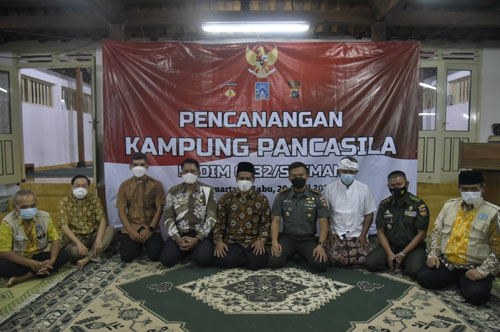 Bersama Kodim 0732 Wabub Sleman Kibarkan Minomartani Sebagai Kampung Pancasila