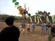 Ribuan Warga Piyungan Bantul Saksikan…