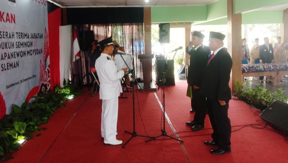 Akhir Tahun 2024 Lurah Sumbersari Moyudan Sleman Lantik Dua Dukuh