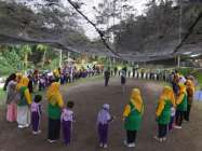 Jalin Kekompakan Guru, Siswa dan…