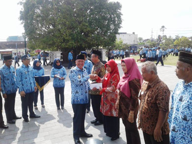 Presiden : PNS Harus Mampu Berkopetensi Dengan Negara Lain 