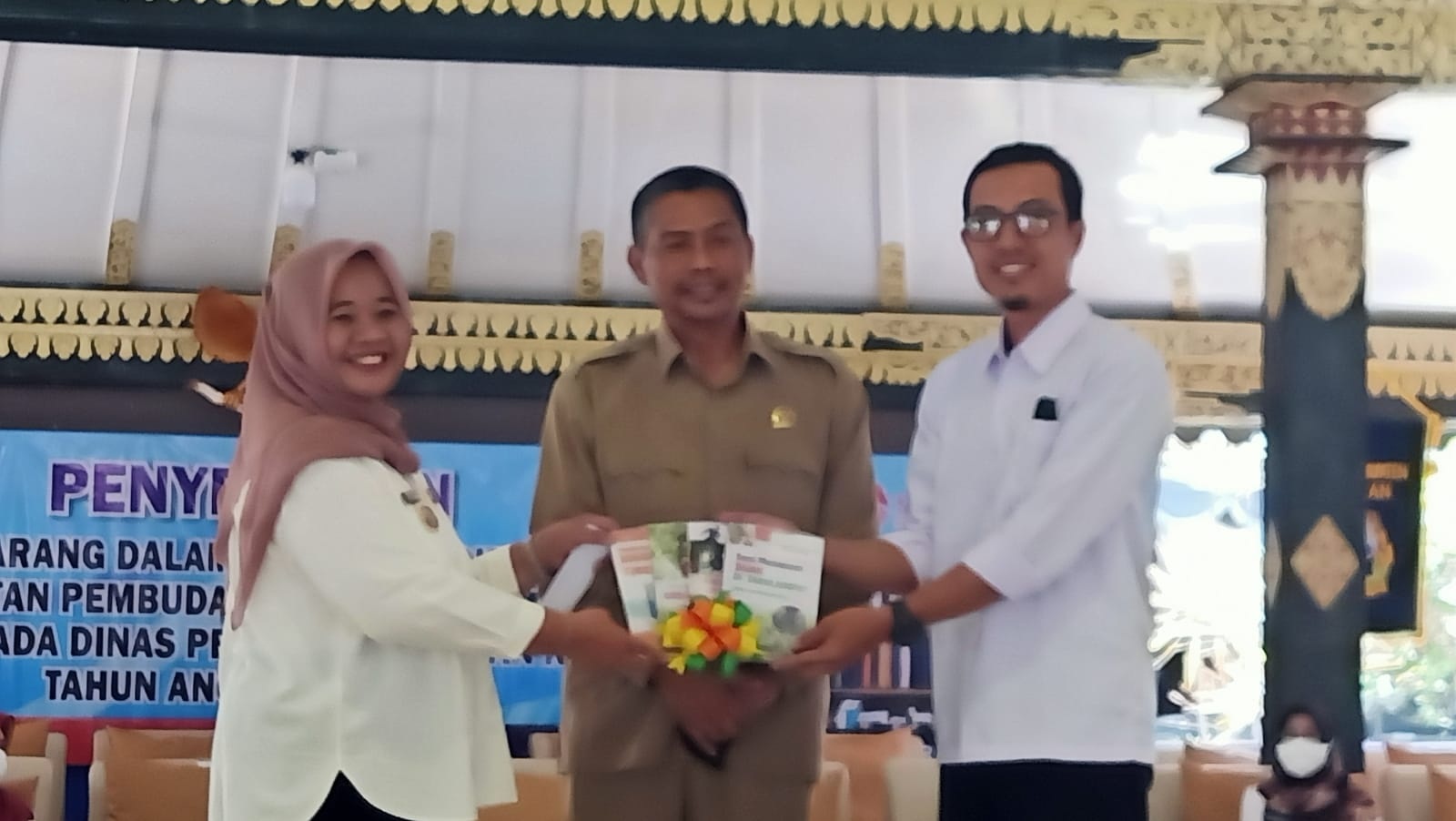  PUSTAKA UPAYA TINGKATKAN MINAT BUDAYA BACA