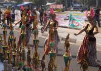 Tata busana tarian tradisinonil…
