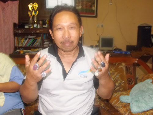  Lurah Arifin Penghobi Akik "Di Larang Koleksi Macam-Macam Agar Tak Jadi Dukun ? 