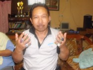 Lurah Arifin Penghobi Akik "Di…