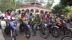 Motor Cross Meriahkan Bersih Desa…
