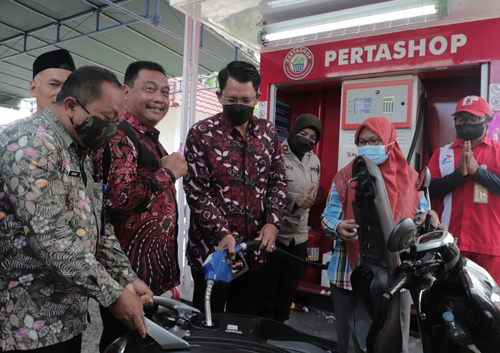 PERTASHOP LAHAN UNTUK DONGKRAK  PENDAPATAN ASLI KALURAHAN 
