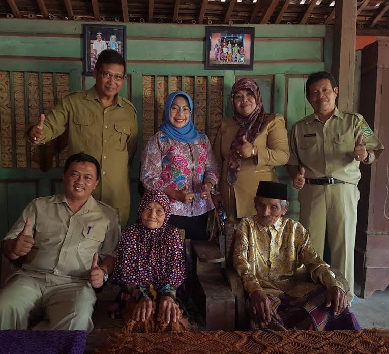 Ponco Sutiyem “Brebes mili” Di Datangi Bupati