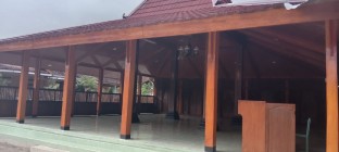 GEDUNG PEMDES NGLEGI DI LENGKAPI…