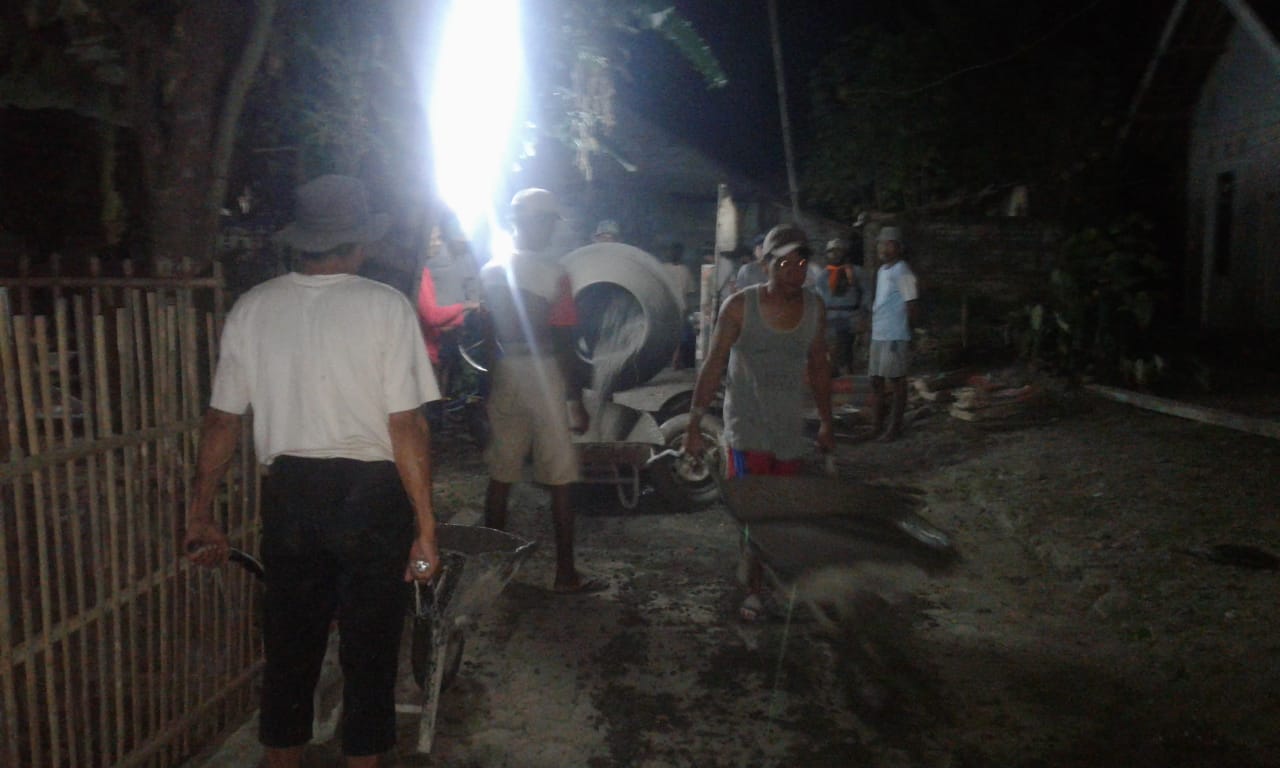 Puasa 2018 Warga Grujugan Bantul Lakukan Gotong Royong Malam Hari