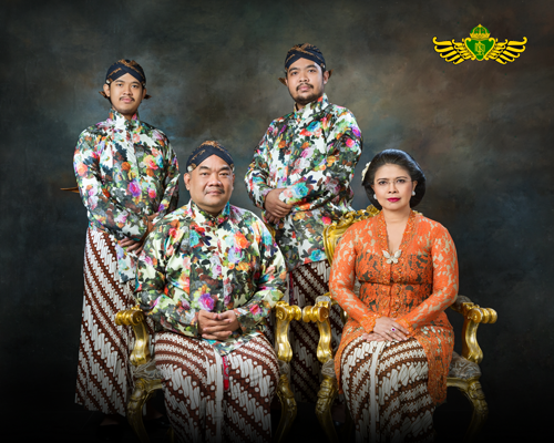 Mengenal Lebih Dekat  K.G.P.A.A. PAKU ALAM X  2016 