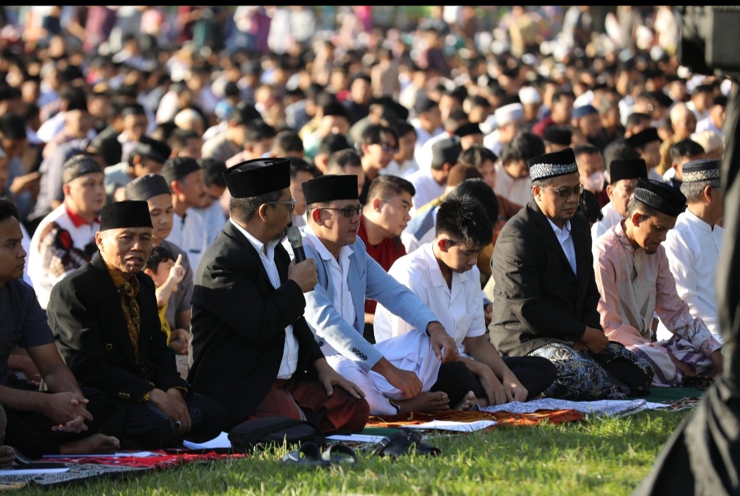 Bupati dan Wakil Bupati Sleman Laksanakan Salat Idul Fitri 1446 H