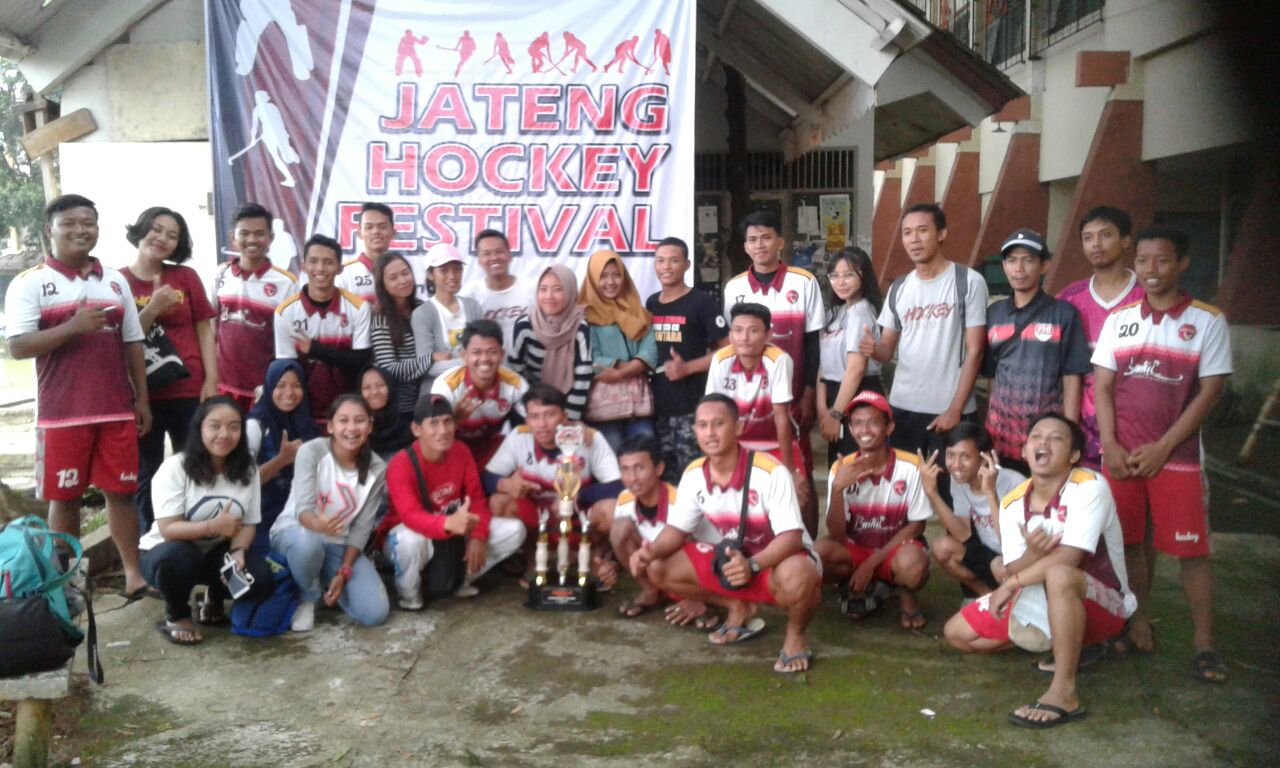 Tim Hockey Putri Kudus Rebut Juara Satu Jateng Hockey Festival