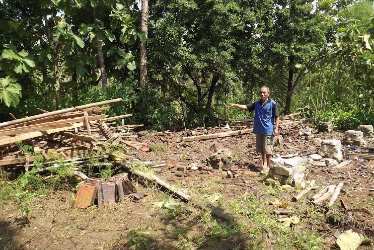 PUTING BELIUNG MERUSAK 7 RUMAH WARGA
