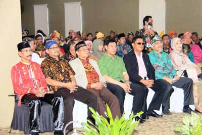 Saatnya Indonesia Bangkit Tunjukkan Dunia Sebagai Bangsa Cerdas Yang Cintai  Damai