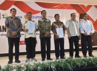 Menteri Koperasi RI Resmikan Tiga…