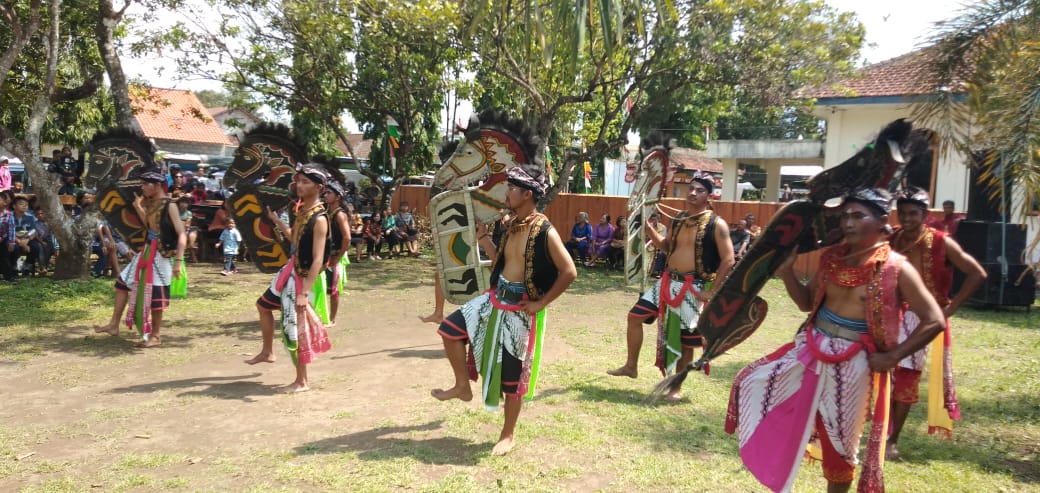 Meriah Dan Spektakuler, Jaran Kepang Diperayaan Natal Sekitar Borobudur