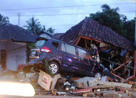 222 korban meninggal dan 843 Luka-Luka Akibat Tsunami Selat Sunda