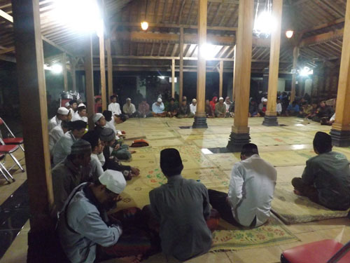 Cabup Independen Gunungkidul Tolak Serangan Fajar Dengan Tahlil Dan Doa