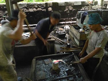 Replika Samurai Kerajaan Cirebon di Buat di Kajar 