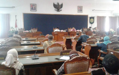Covid -19  Berakibat Banyak Siswa MI Putus Kontak Dengan Sekolahan 