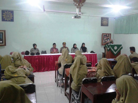 Awas Narkoba Mengincar Pelajar ‘Sat Pol  PP Bantul Giat Adakan Penyuluhan 