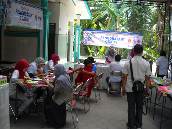 SOHO Peduli Kesehatan, Adakan Pengobatan Gratis