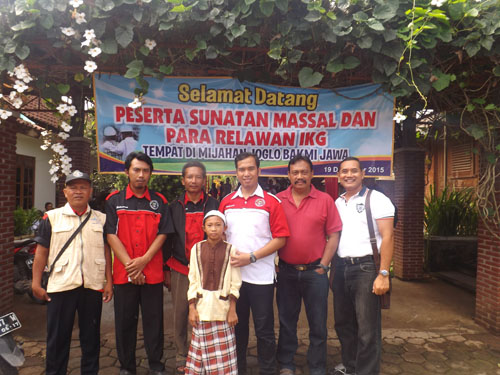 Ikatan Keluarga Gunungkidul Bakti Sosial ' Ratusan Anak Daftar Sunatan