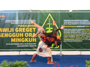 PAGELARAN SAWIJI GREGET  SENGGUH ORA MINGKUH
