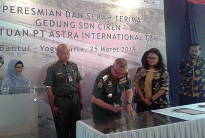 BUPATI BANTUL RESMIKAN SDN CIREN 2019 