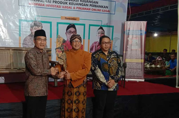 Otoritas  Jasa Keuangan (OJK)  Ajak Masyarakat Jauhi Pinjaman Online Ilegal