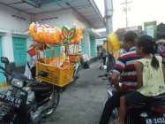Lampion perlengkapan lomba takbir…