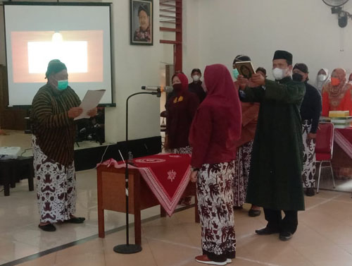 Lurah Baturetno  Banguntapan Bantul Lantik Kaur Tata Laksana