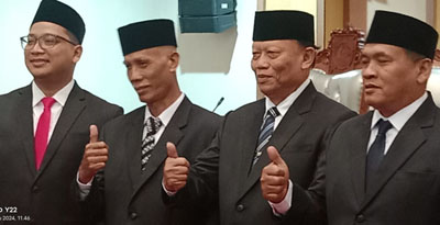 40 Anggota Dprd  Kulon Progo Di Lantik ‘Aris Syarifudin Sementara Menjadi Ketua Dewan 