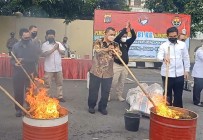 Polda DIY Musnahkan Barang Bukti…
