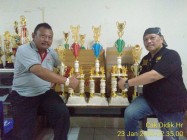Bergoyang dalam lomba burung hiburan…