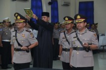 POLISI DI GANTI POLISI 'KAPOLDA…