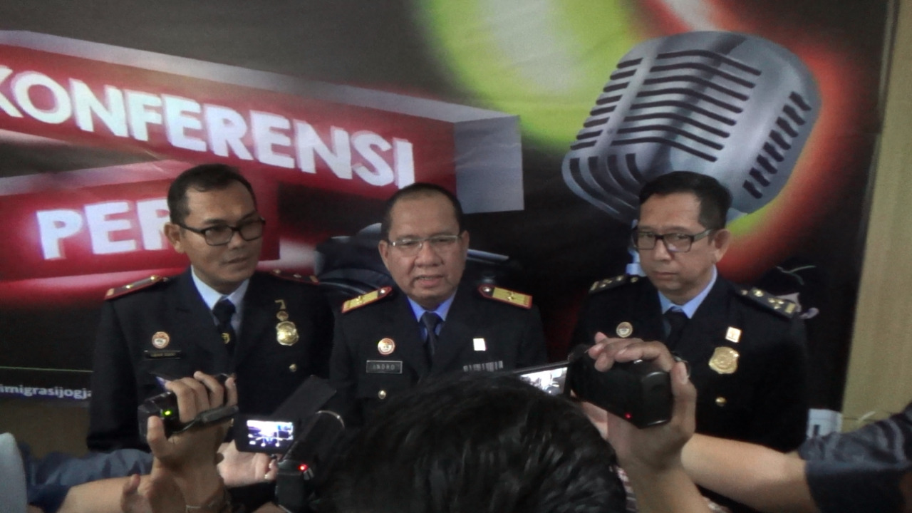 UGM- Imigrasi Berikan Kemudahan Pelayanan Keimigrasian Bagi Warga, Dosen dan Peneliti Asing
